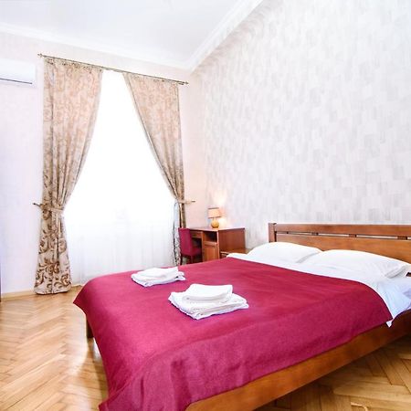 Cossacks Hostel Lviv Ngoại thất bức ảnh