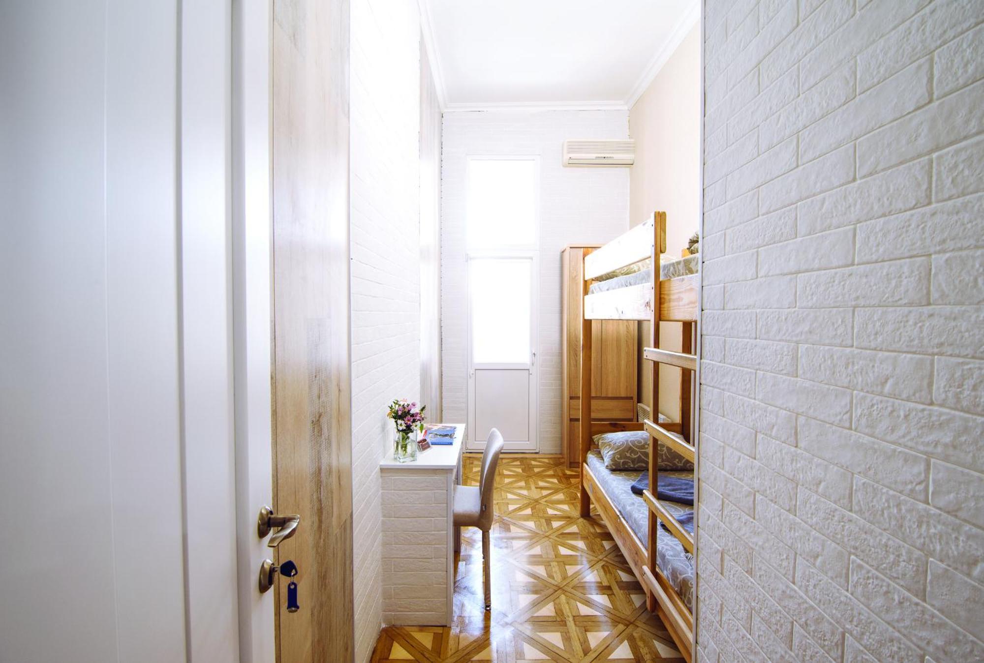 Cossacks Hostel Lviv Ngoại thất bức ảnh