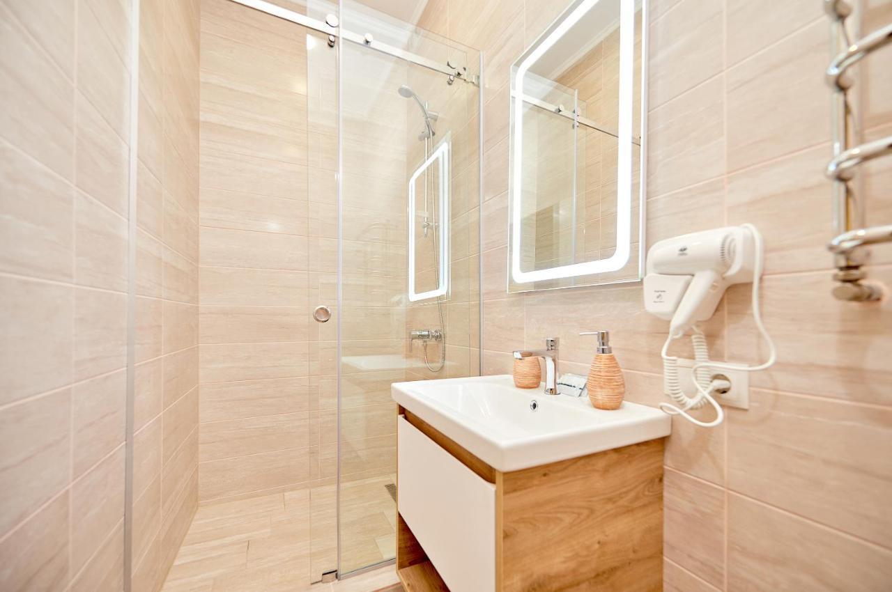 Cossacks Hostel Lviv Ngoại thất bức ảnh